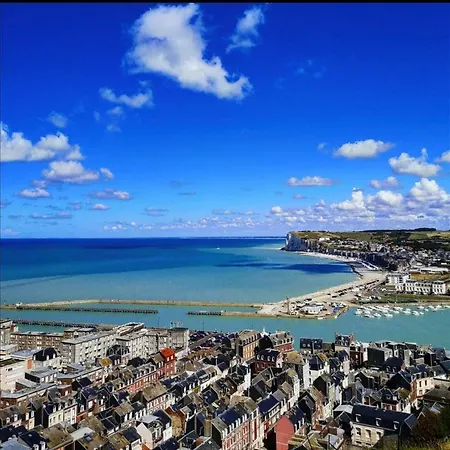 Апартаменты O Bord De L' Eau