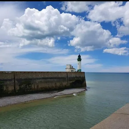 O Bord De L' Eau Le Tréport