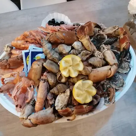 O Bord De L' Eau Апартаменты *