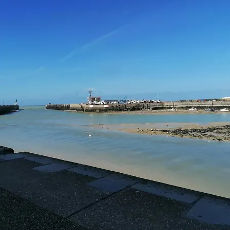 O Bord De L' Eau Апартаменты *