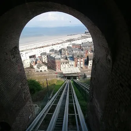 O Bord De L' Eau * Le Tréport
