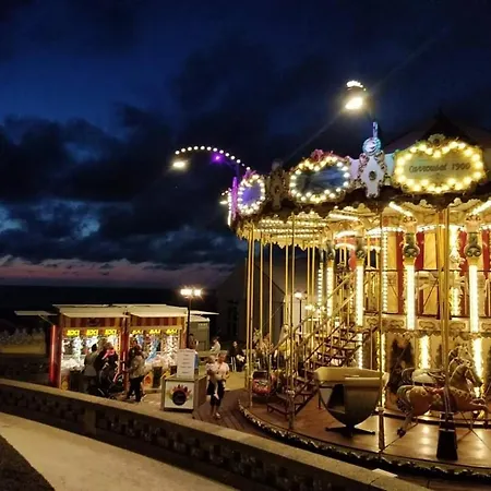 O Bord De L' Eau ル・トレポール